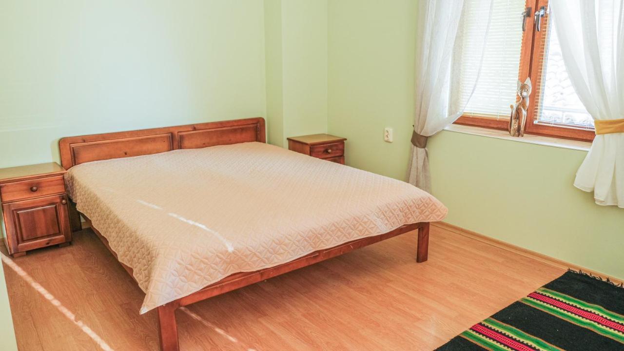 The Sunny Guest House Of Veliko Tarnovo-Amazing View, Top Location 외부 사진