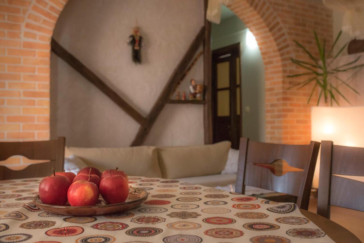 The Sunny Guest House Of Veliko Tarnovo-Amazing View, Top Location 외부 사진