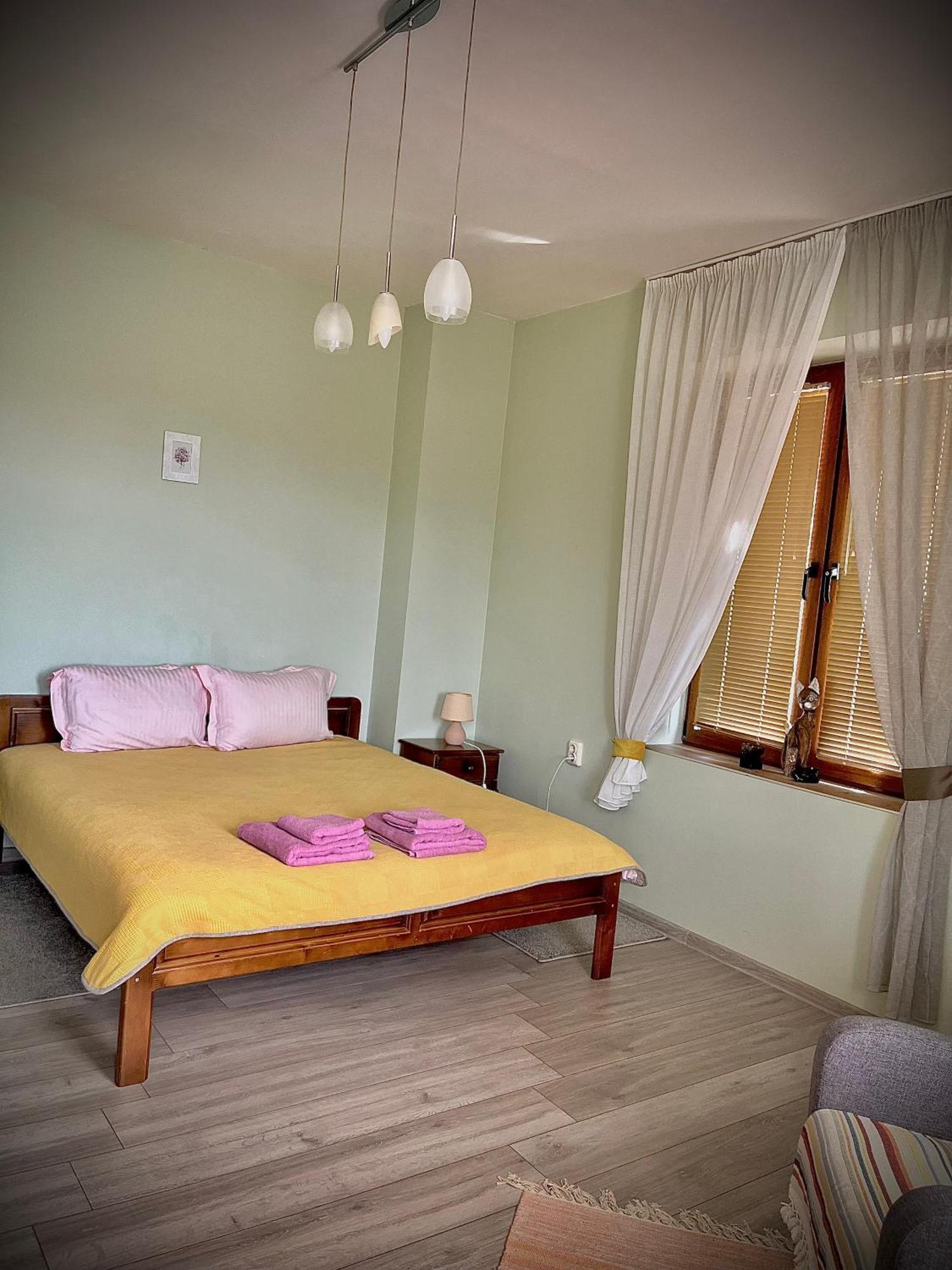 The Sunny Guest House Of Veliko Tarnovo-Amazing View, Top Location 외부 사진